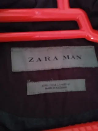 Parka acolchada de Zara