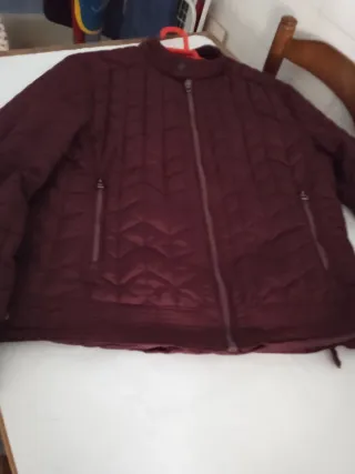 Parka acolchada de Zara