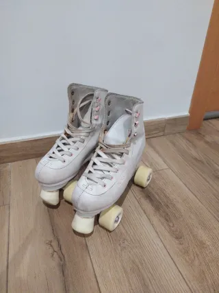 Patines blancos talla 38