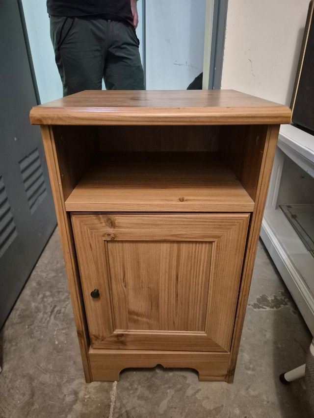 Mesilla de noche armario