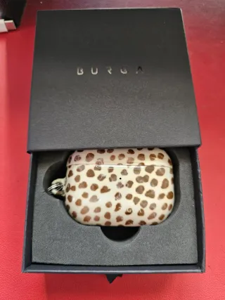 Custodia AirPods Pro 2 con design maculato