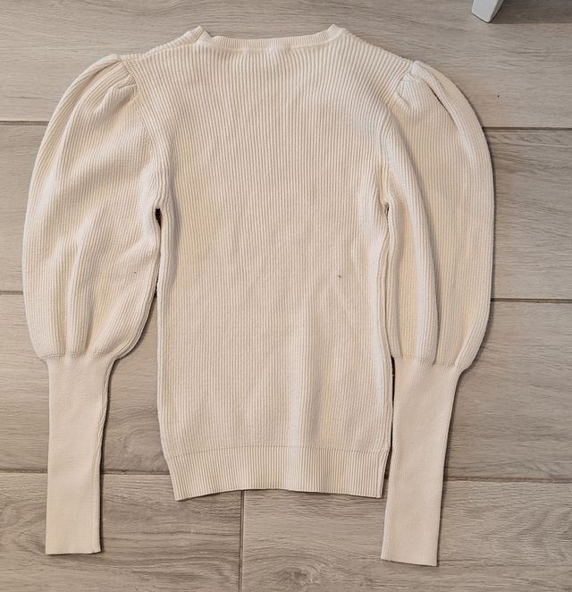 Maglione Zara con bottoni dorati