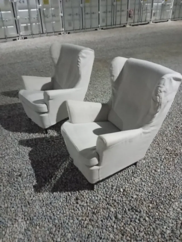 Poltrona singola bianca in tessuto