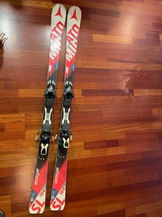 Esquís, botas y bastones