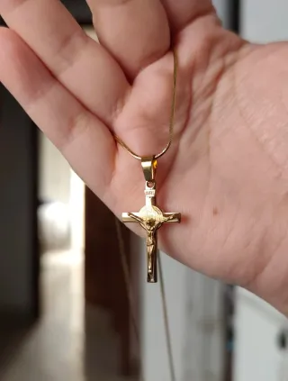 Colgante Cruz Dorada