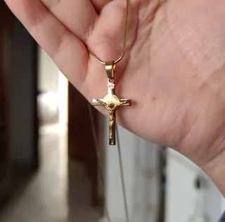 Colgante Cruz Dorada