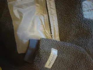 Sudadera peluche negra