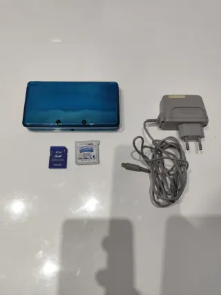 Nintendo 3DS Azul + Accesorios