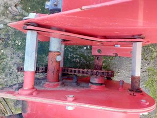 Cajon de abono para sembradora Sola.