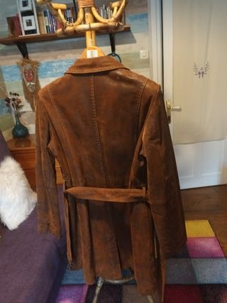 Abrigo de piel marrón