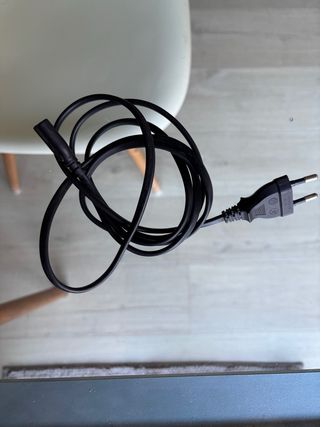 Consola PS4 1tb Slim Negra + Mando