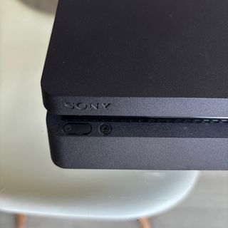 Consola PS4 1tb Slim Negra + Mando