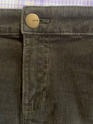 Falda de pana verde Mango