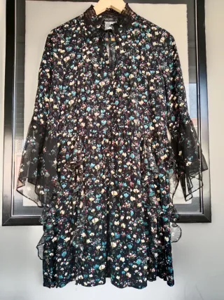 Vestido Zara floral talla S