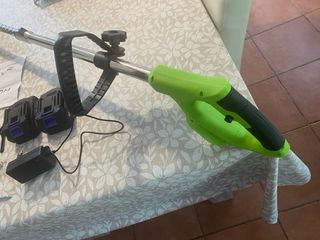Tagliasiepi ADM con 2 batterie