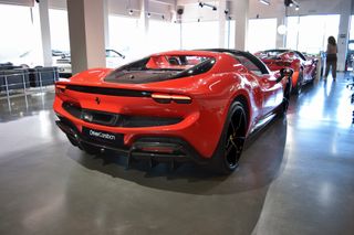 Ferrari 296 GTS 2025