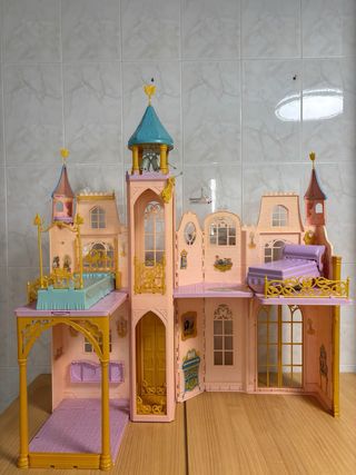 Castello Barbie La Principessa e la Brigante anno