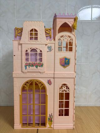 Castello Barbie La Principessa e la Brigante anno