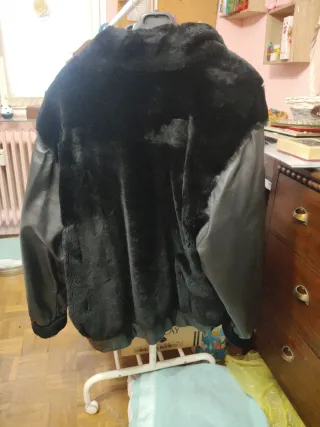 Chaquetón negro piel y pelo