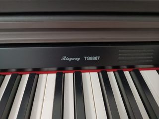 Piano Digital Ringway TG8867