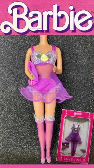 Barbie Fashion Avenue Lingerie 1995