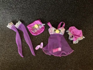 Barbie Fashion Avenue Lingerie 1995