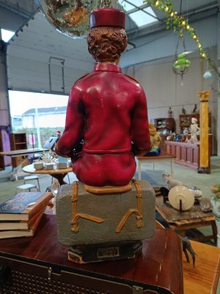 Escultura Botones Country Corner