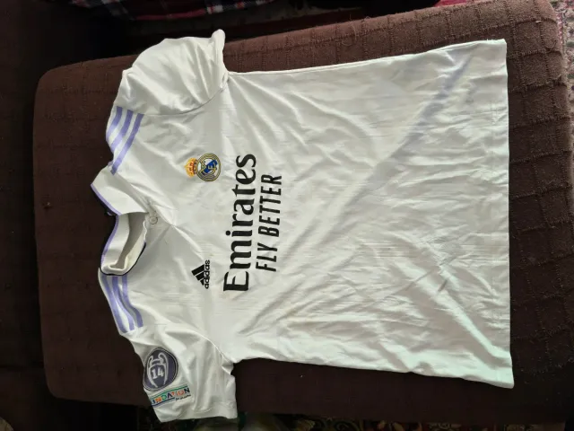 Camiseta Real Madrid 2022 Talla M
