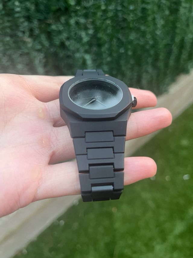 Reloj Negro Dial Árabe