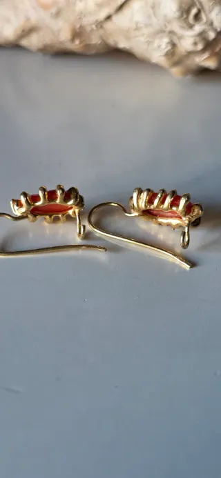 Pendientes Coral y Plata Dorada