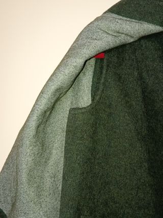 Abrigo tipo Loden verde con doble capelina