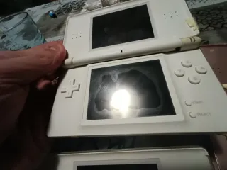 Nintendo DSi - Lotto per pezzi di ricambio..