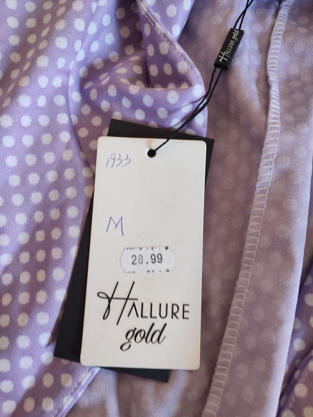 Traje de chaqueta y pantalón lunares morado