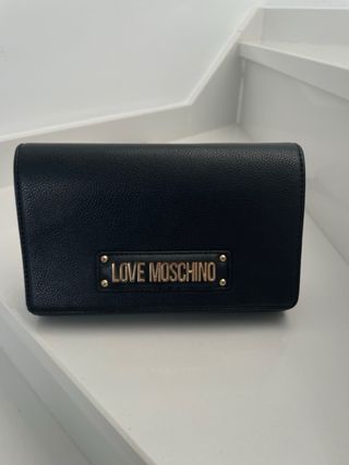 Bolso Love Moschino Negro Cadena Dorada