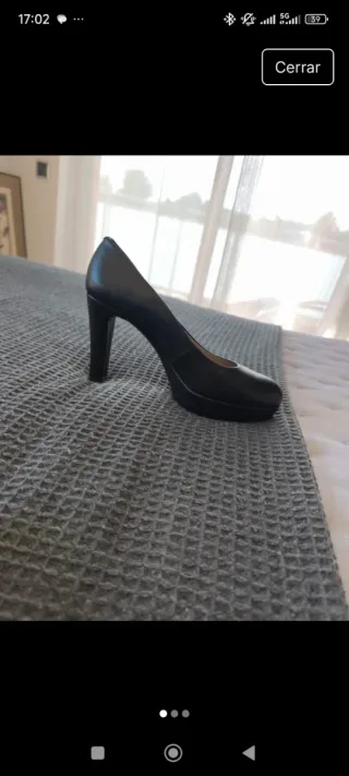 Zapatos de tacón negros con plataforma