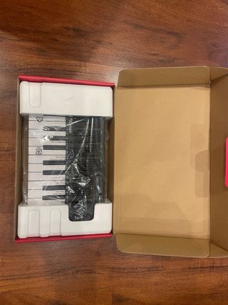 Akai MPK mini Teclado Controlador MIDI