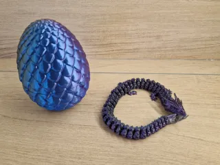 Huevo y Dragón 3D Tricolor