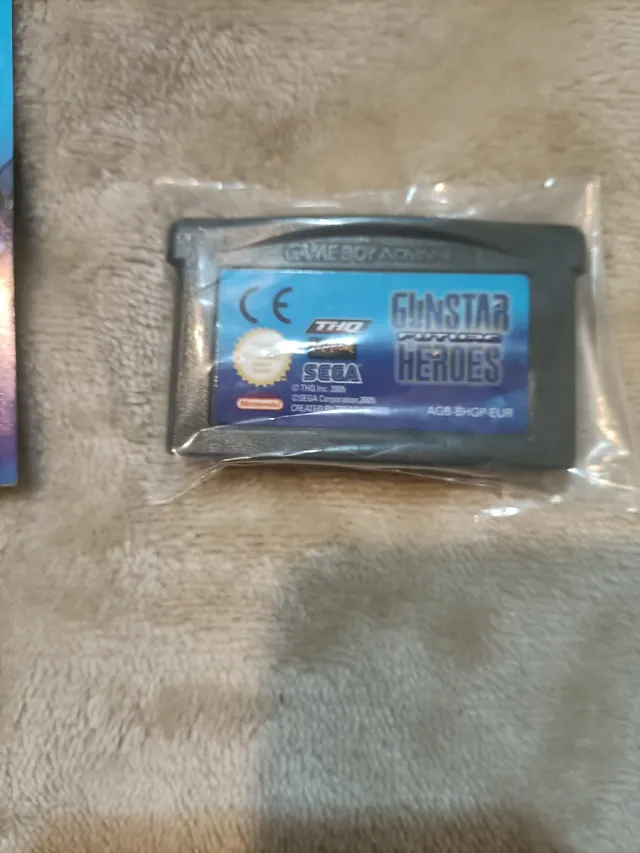 Gunstar Future Heroes GBA Nintendo