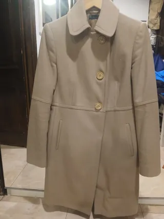 Abrigo paño camel entallado