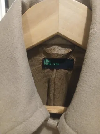 Abrigo paño camel entallado