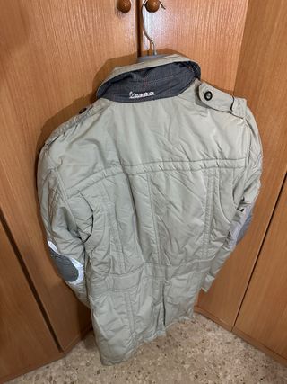 Chaqueta Moto Vespa Beige con Botones Magnéticos