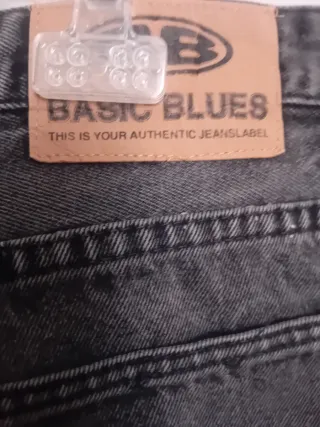 Pantalón vaquero chico negro ancho