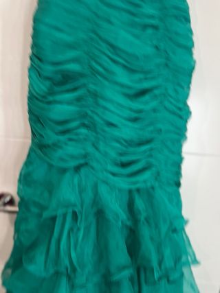 Vestido fiesta verde pedrería un hombro