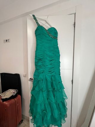 Vestido fiesta verde pedrería un hombro