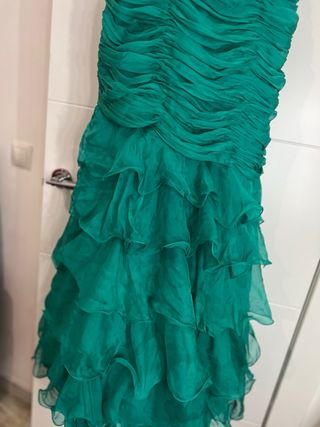 Vestido fiesta verde pedrería un hombro