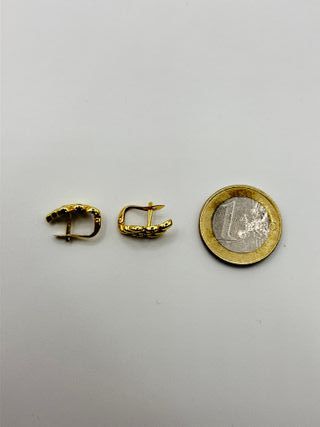 Orecchini in oro 18k con zirconi da 2,34 gr.