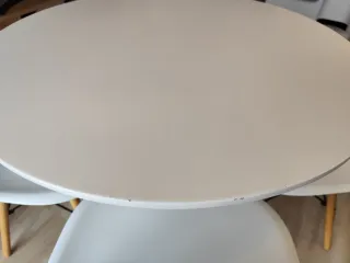 Mesa redonda + 4 sillas estilo nórdico