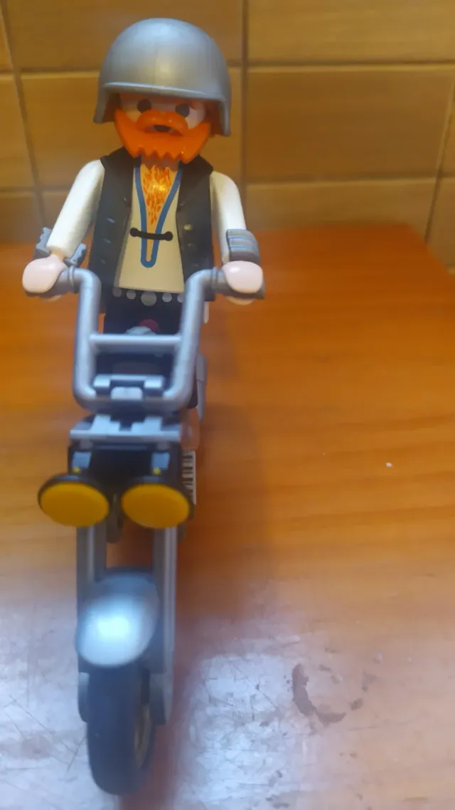 Playmobil Moto Custom con Figura