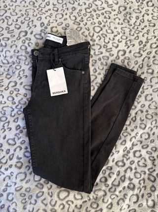 Pantalón skinny Bershka negro