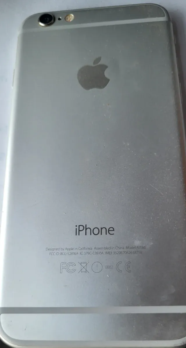 2 iPhones para piezas